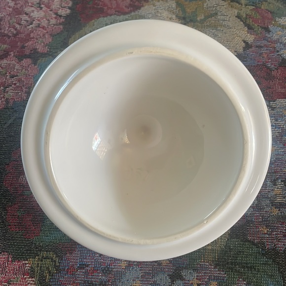 Pfaltzgraff Filigree White 4 3/4" Lid Only #067 - Picture 2 of 3